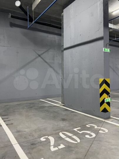 Машиноместо, 14 м²