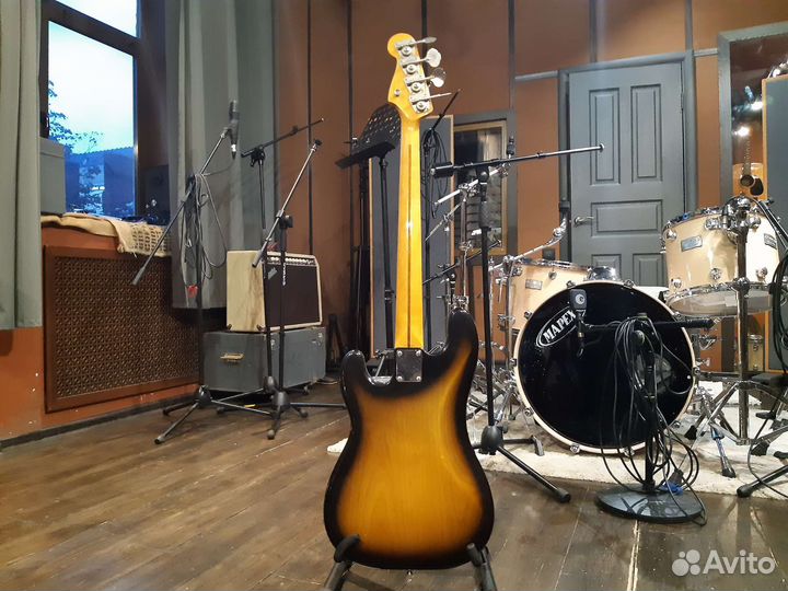 Fender Precision Bass PB57-70US