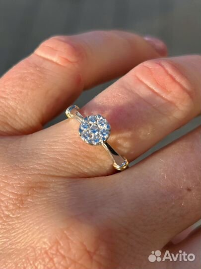 Кольцо золотое с якутскими брильянтамИ