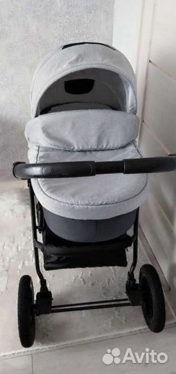Прогулочная коляска 2 в 1