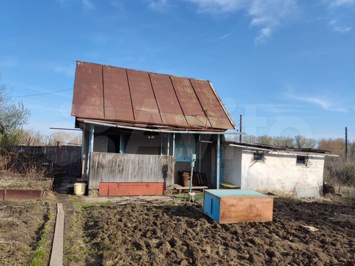 Дача 30 м² на участке 8 сот.