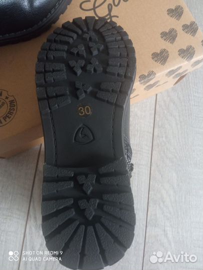 Сапожки для девочки кожаные новые