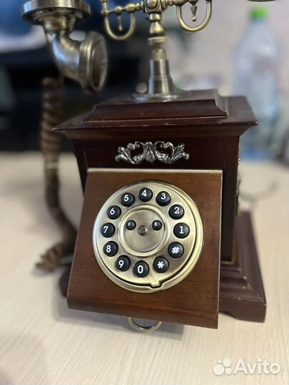 Телефон старинный проводной, стационарный