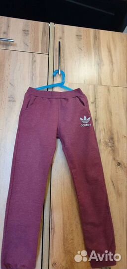 Новый спортивный костюм Adidas 146