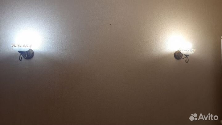 Люстра и 2 бра