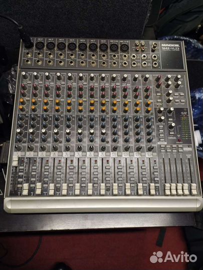 Микшерный пульт