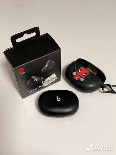 Беспроводные наушники Beats studio buds