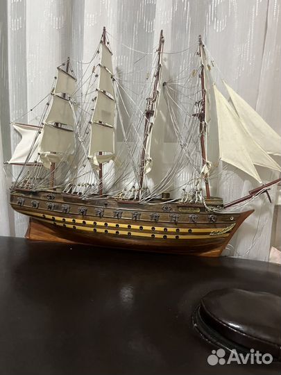 Модель карабля