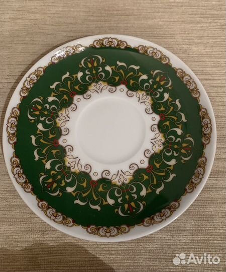 Блюдце фарфоровое