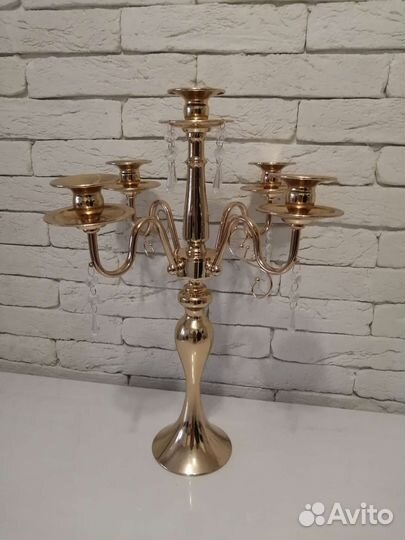 Канделябры, подсвечники, стойки под свечи и цветы