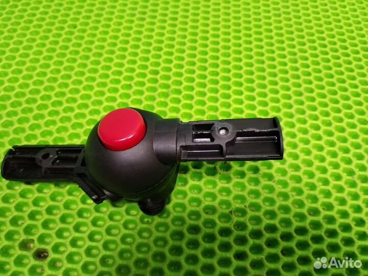 Шарнир ручки на коляску Yoya, сторона L