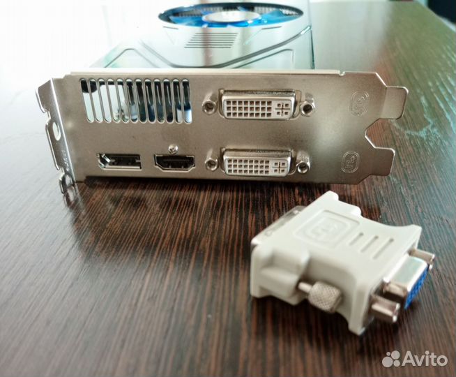 Видеокарта Radeon HD 6770