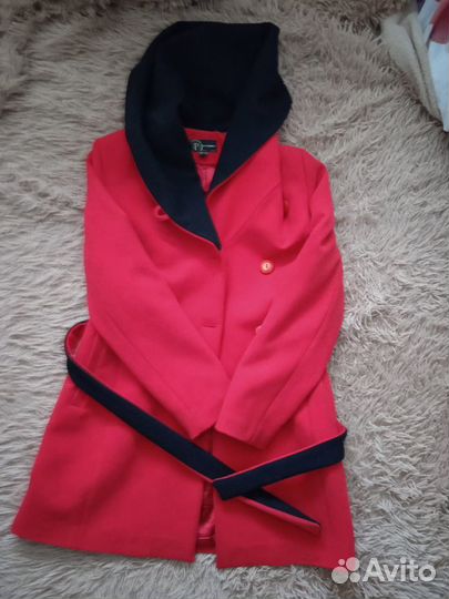 Пальто женское с капюшоном