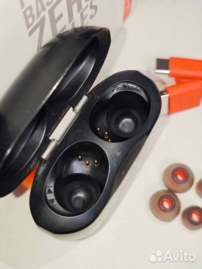 Беспроводные наушники jbl tune 125 tws