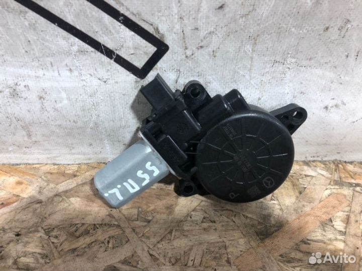 Мотор стеклоподъемника передний левый Mazda 6 GJ