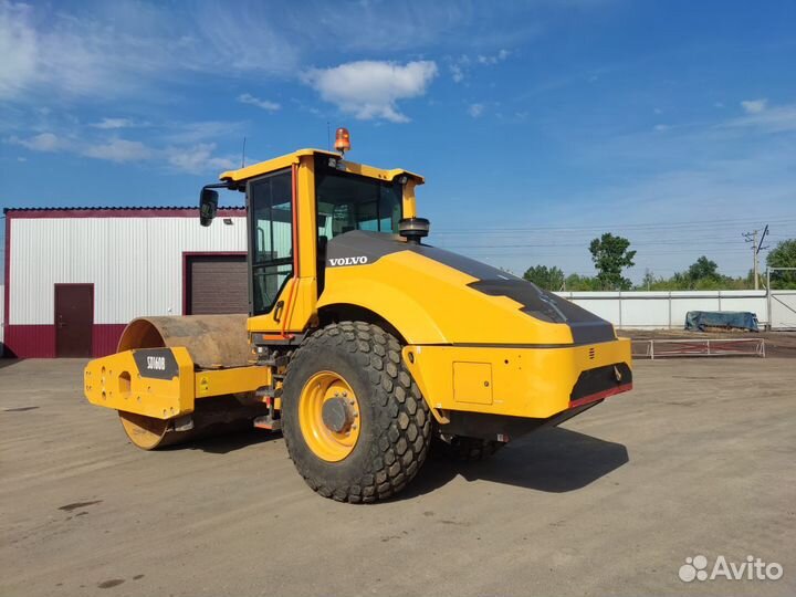 Дорожный каток Volvo SD160B, 2021