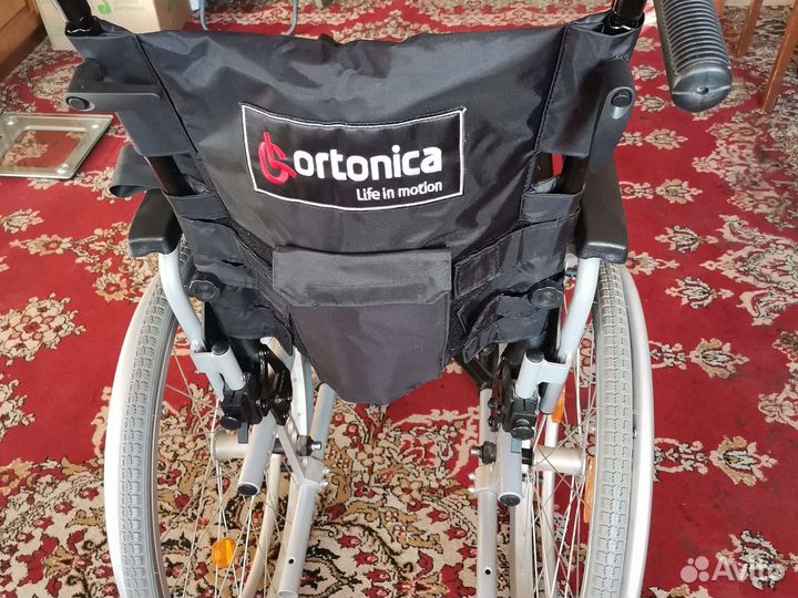 Инвалидная коляска, стул