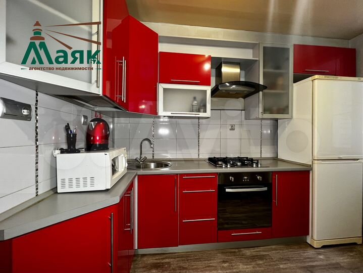 4-к. квартира, 82 м², 2/9 эт.