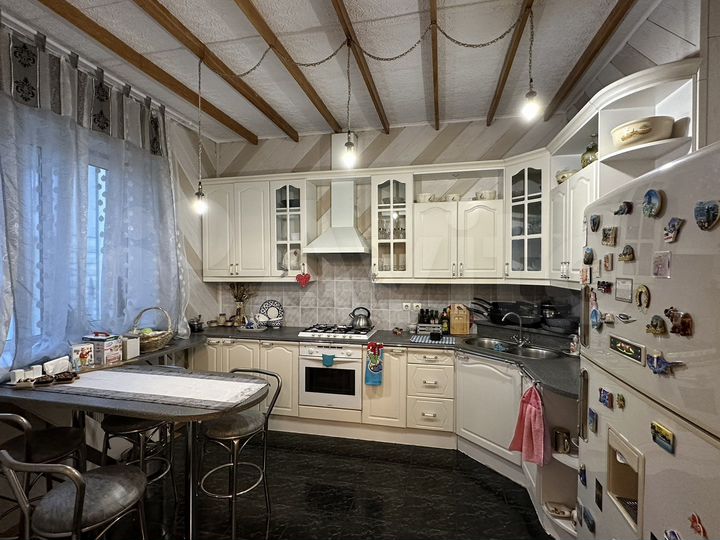 4-к. квартира, 134,3 м², 3/4 эт.