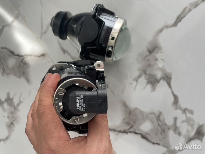 Оригинальная линза на pajero sport 3 2018