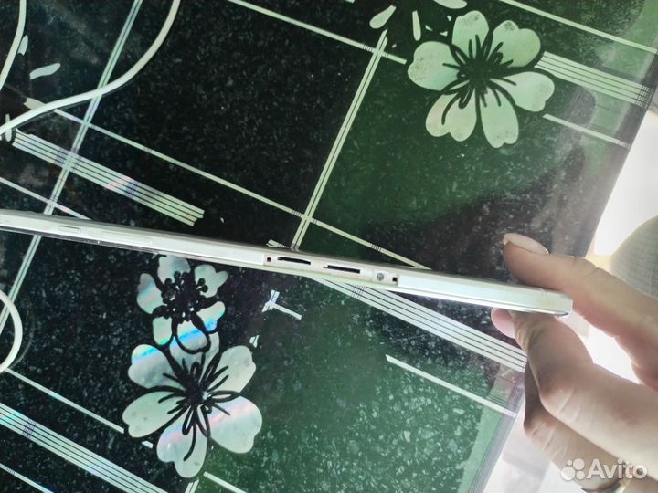 Планшет huawei M2-801L