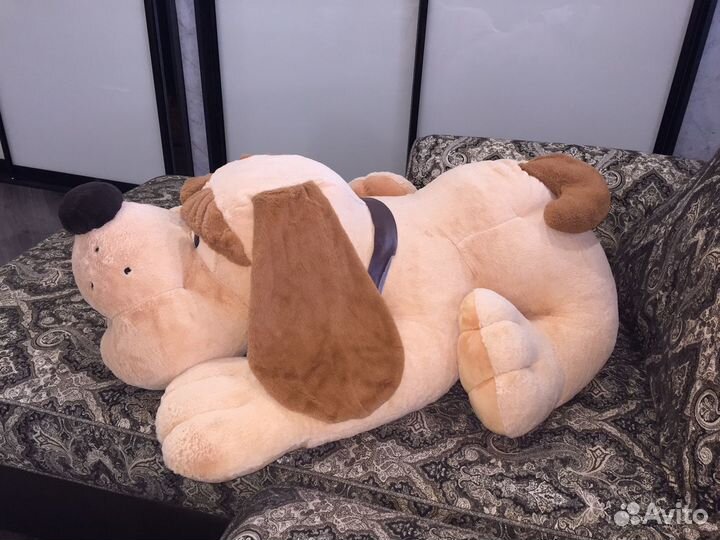 Собака огромная)