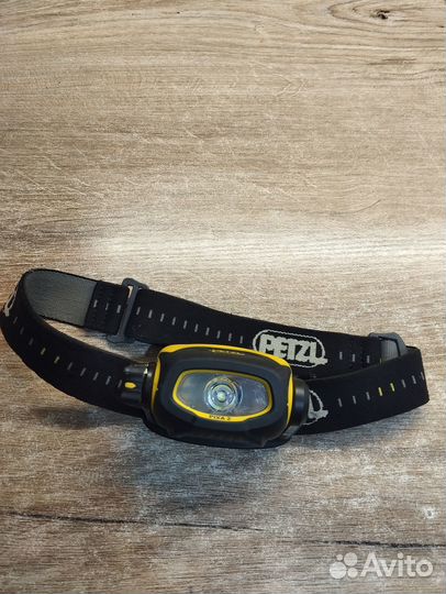 Налобный фонарик petzl pixa 2