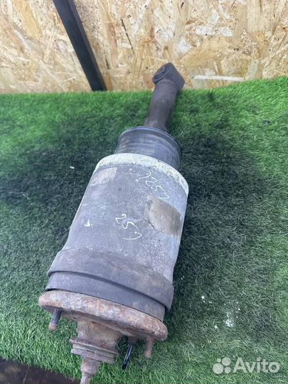 Пневмостойка задняя RRS D3 Land Rover Range Rover