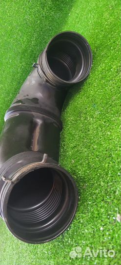 Патрубок воздушного фильтра Volkswagen Touareg BKJ