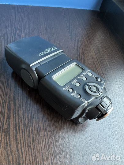 Вспышка Canon Speedlite 430exii