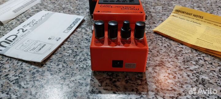 Гитарная педаль boss MD-2 Mega Distortion
