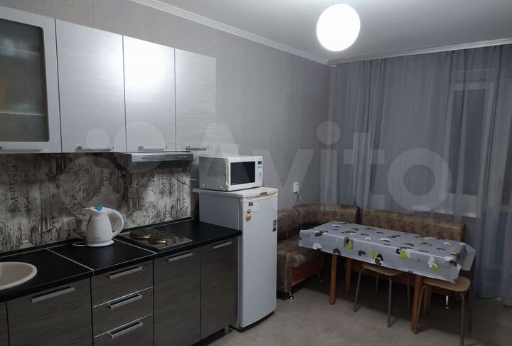 1-к. квартира, 43 м², 4/10 эт.
