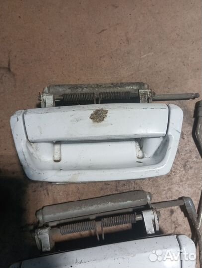 Ручка двери наружняя газ 31105