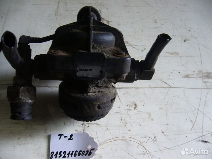 Клапан ускорительный MAN TGA Mercedes Benz DAF