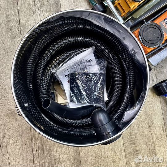 Прокат строительного пылесоса