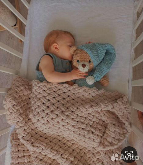 Вяжу на заказ пледы плюшевые