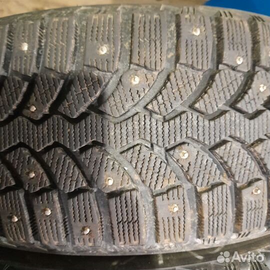 Bridgestone Blizzak Spike-01 205/55 R16 91T