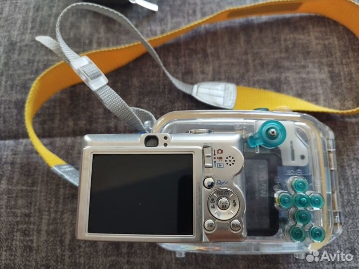 Аквабокс с фотоаппаратом Canon