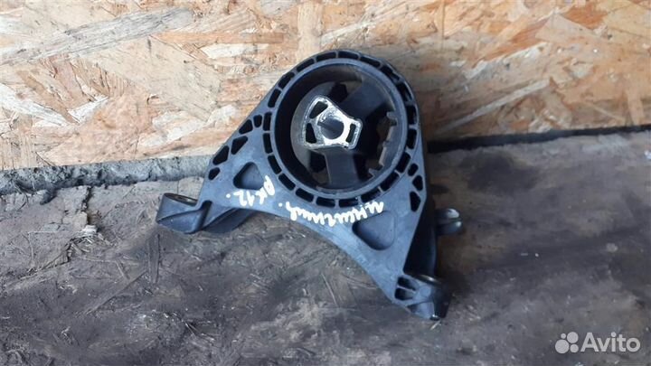 Опора двигателя передняя Opel Insignia 2008-2017