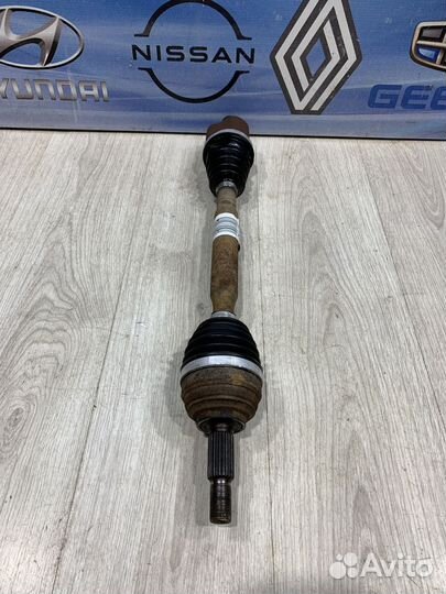 Привод подвески колеса Nissan almera G15 Лев