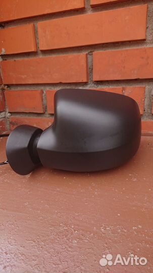 Боковое левое зеркало электрическое