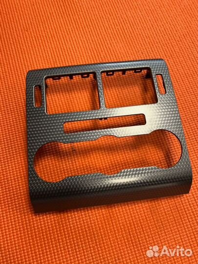 Декоративная накладка центральной консоли Land