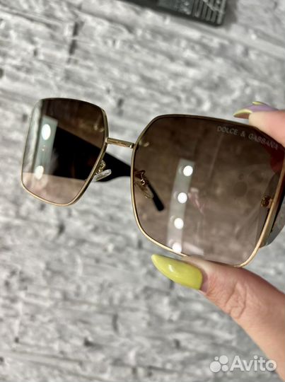 Солнцезащитные очки