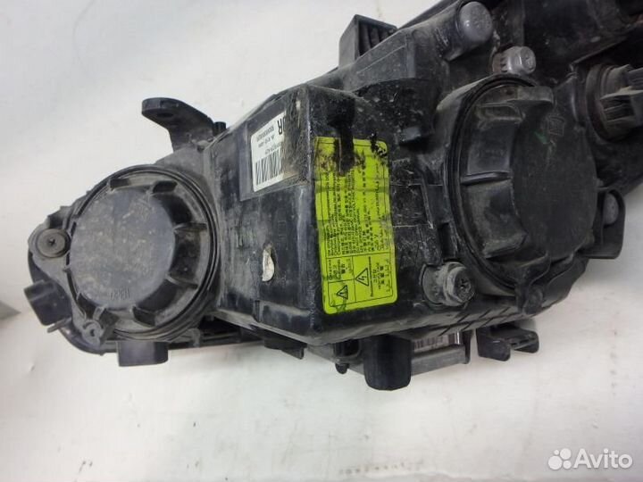 Фара правая Kia Ceed