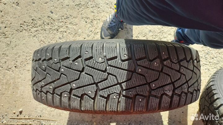 A tech schneider Pirelli