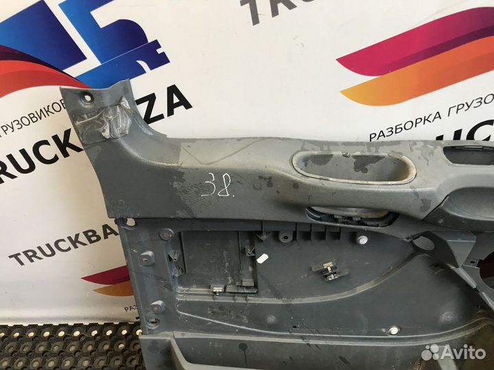 9437209400 Обшивка двери левая