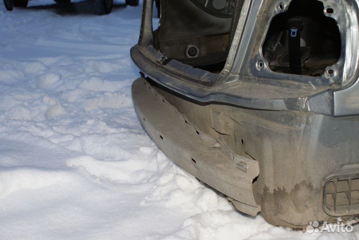 Усилитель заднего бампера Audi A4 B5 8D Ауди А4