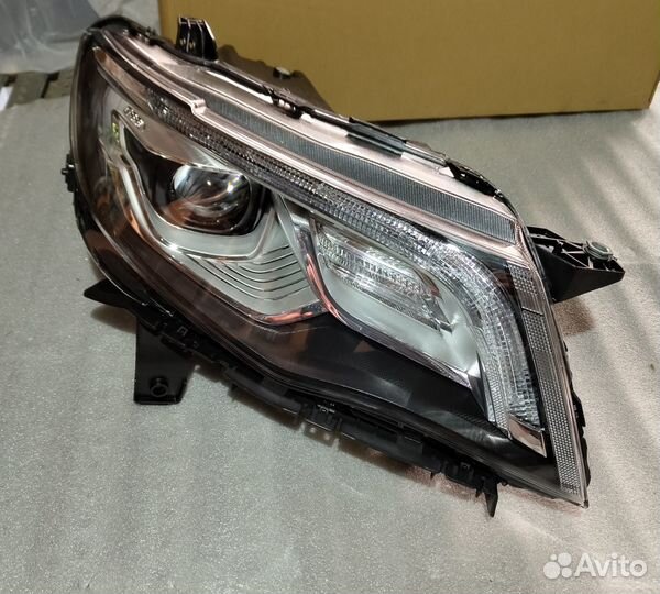 Фара Новая правая LED Geely Atlas