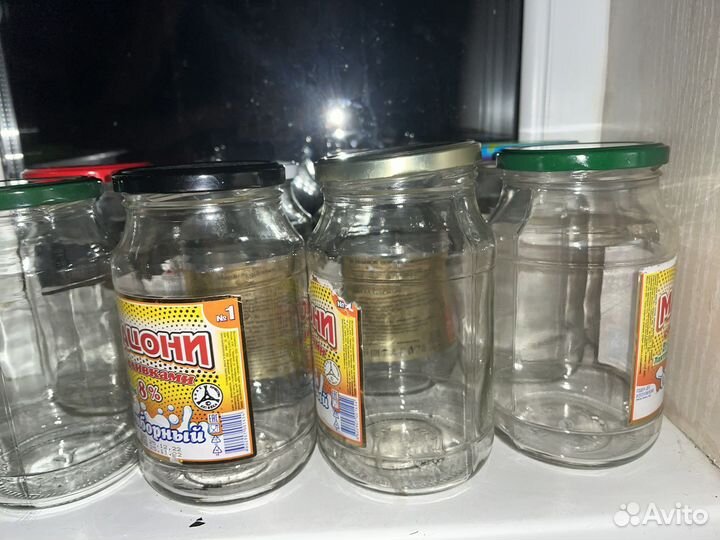 Банка стеклянная с крышкой 1л