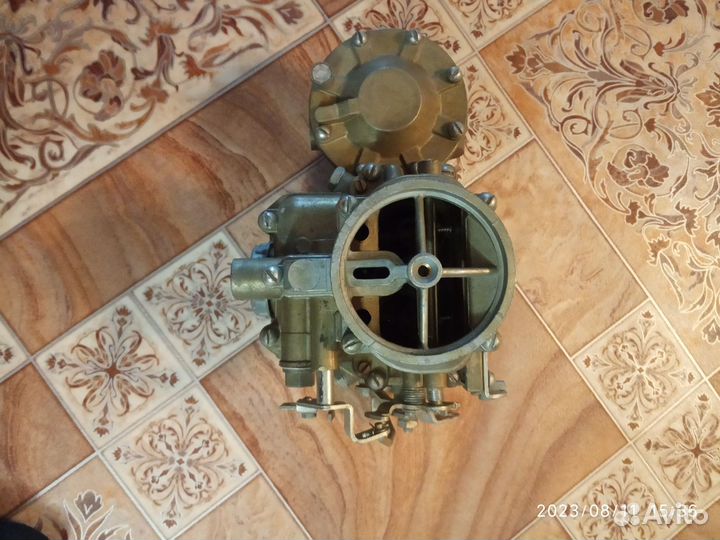 Карбюратор к126Б